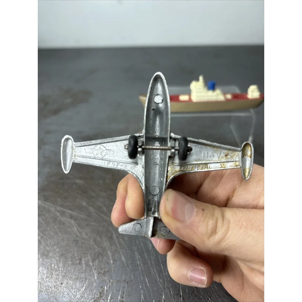Vintage Tootsie Toy Plane F9F-2 Navy Panther X2 Cargo Ship Midgetoy Metal‎ Toys